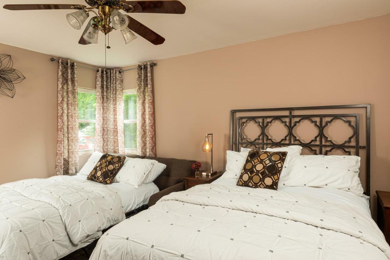 יוטיקה Rosemont Inn מראה חיצוני תמונה